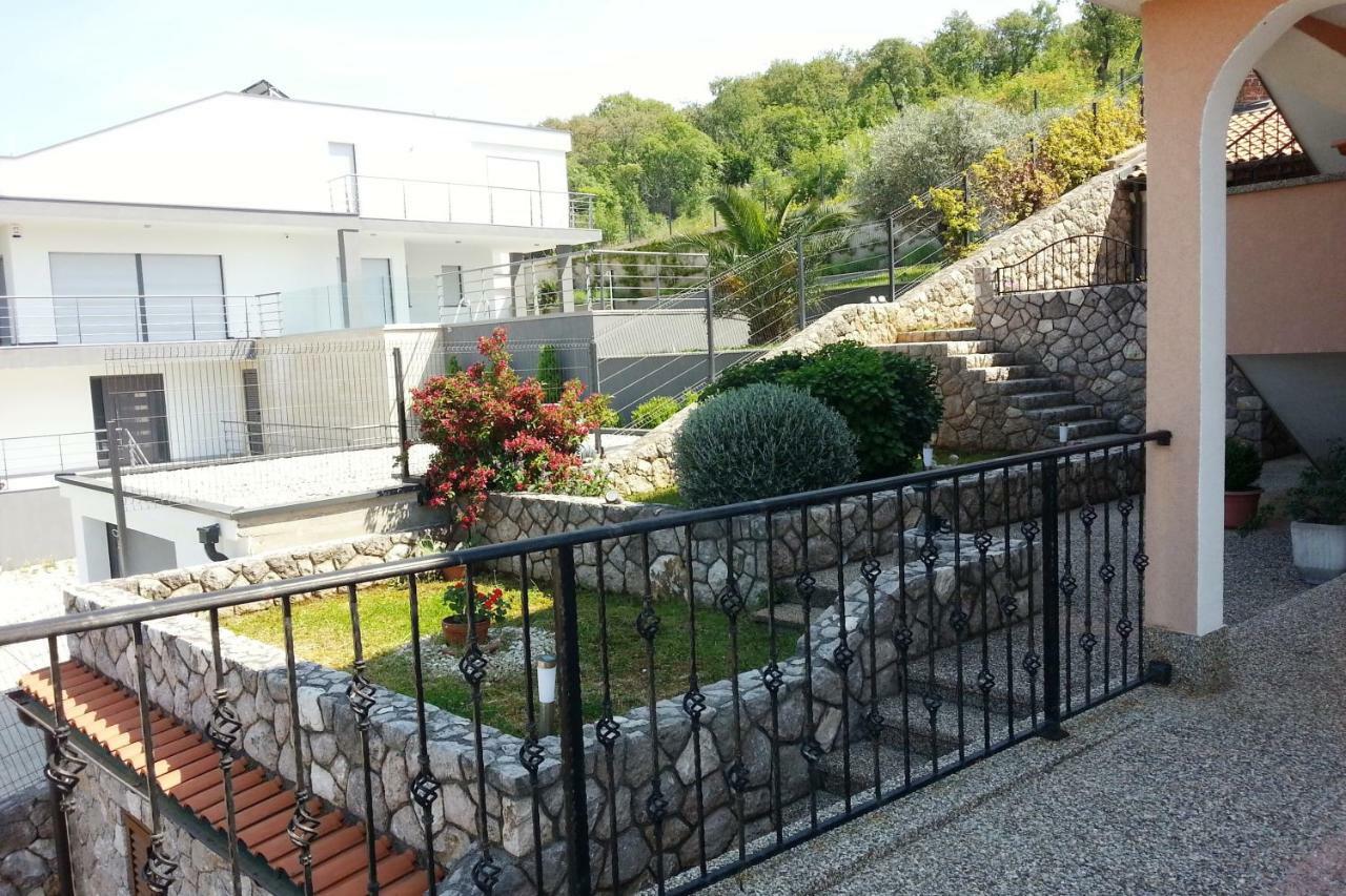 Guarda Alla Vita Njivice Bagian luar foto