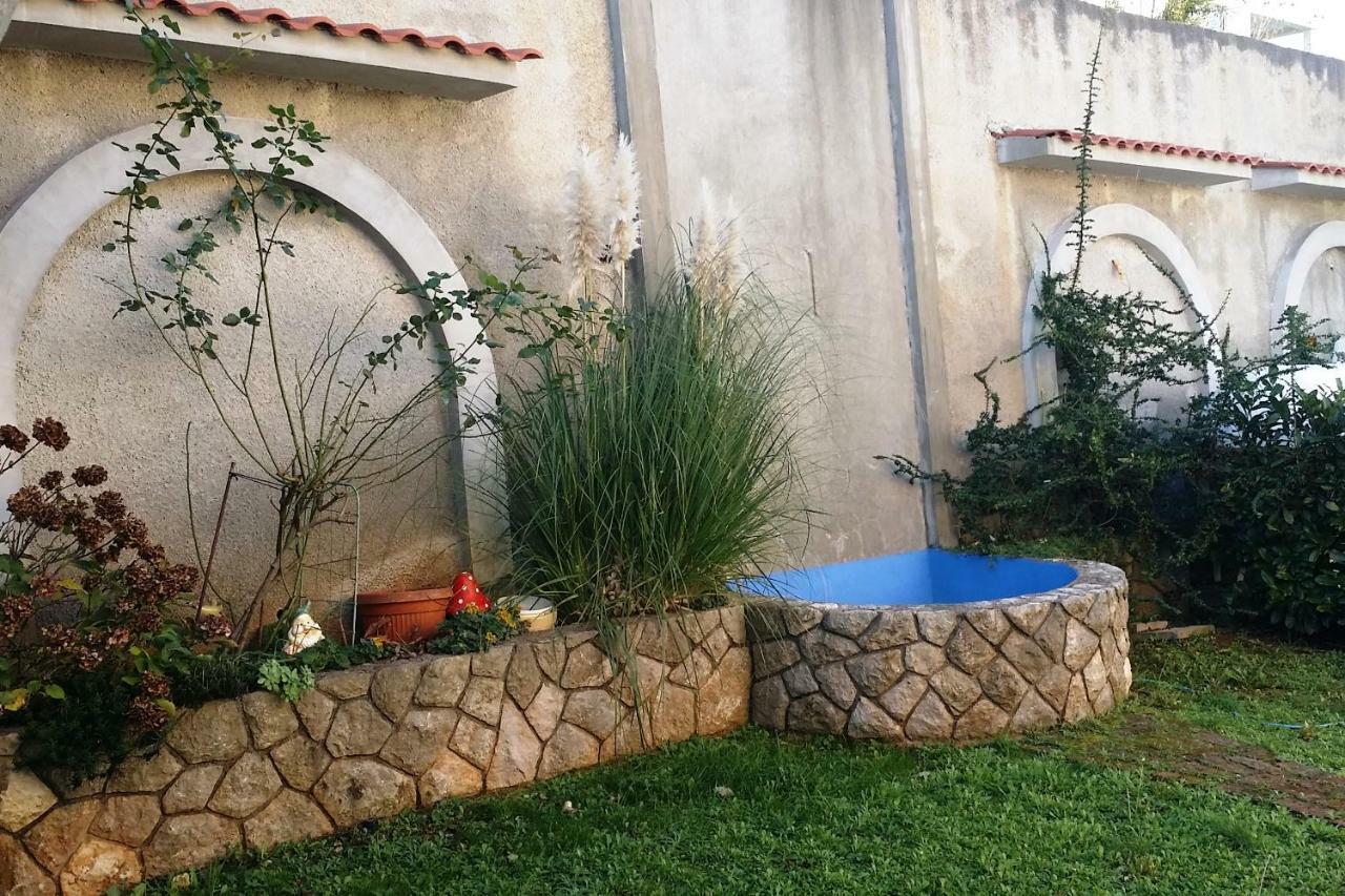 Guarda Alla Vita Njivice Bagian luar foto
