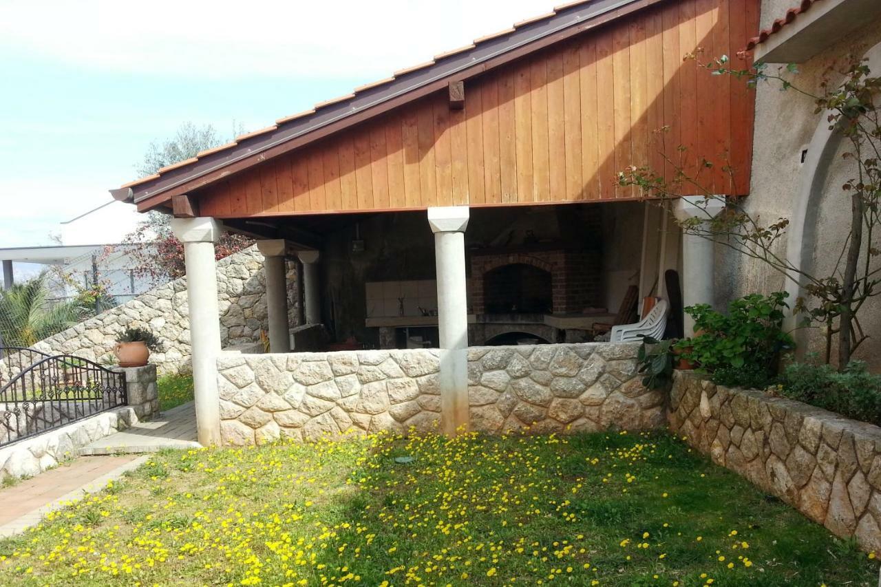 Guarda Alla Vita Njivice Bagian luar foto